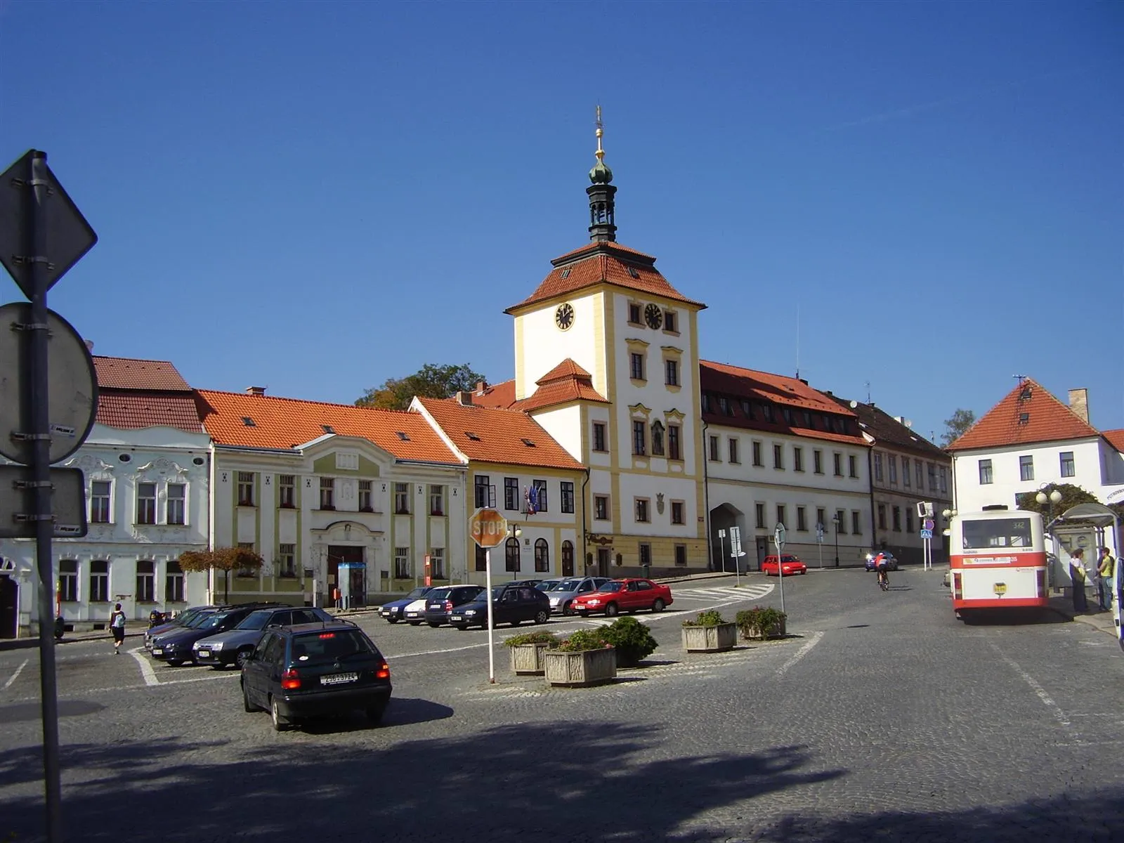 Masarykovo náměstí v Jílovém u Prahy